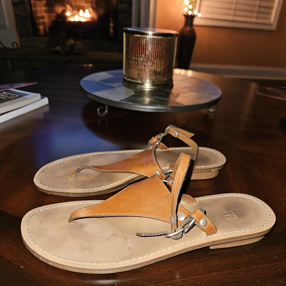 Sandals - Picture 2 of 3